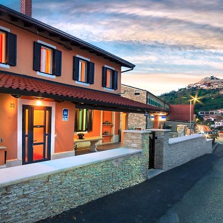 Guest House Nena Motovun Exterior photo