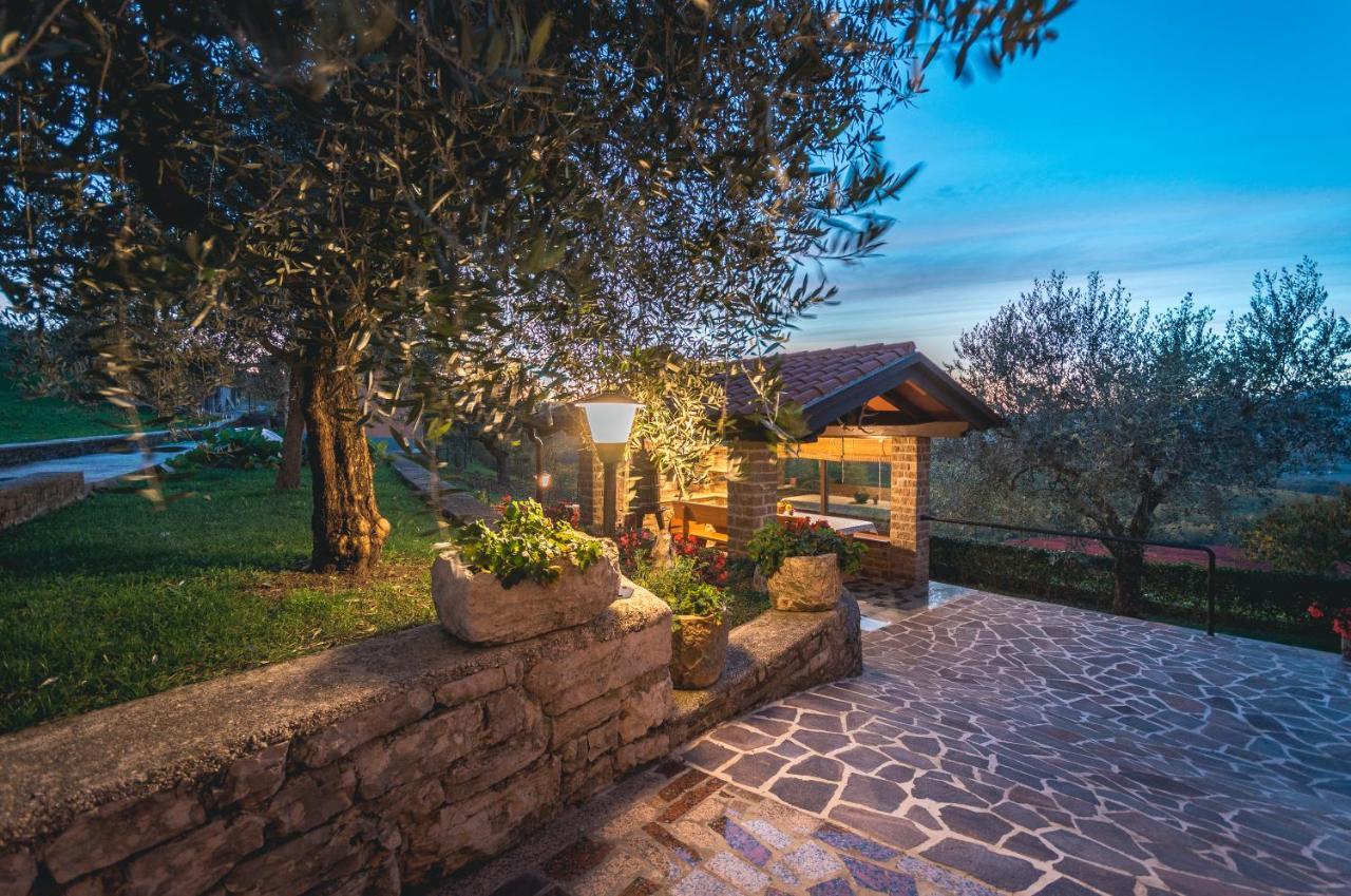 Guest House Nena Motovun Exterior photo